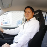 父の影響で早くからカーオーディオに興味を持った揚妻さん。プロボックスには普段使いしやすいインストールを心がけた。