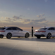 アウディ A5とA5アバントのTFSI e-hybrid quattro S line