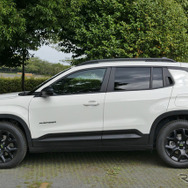 ジープ アベンジャー4xe Hybrid Upland