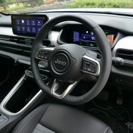 ジープ アベンジャー4xe Hybrid Upland
