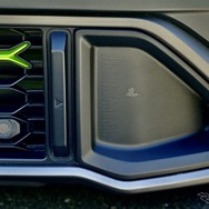 ジープ アベンジャー4xe Hybrid Upland
