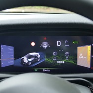 ジープ アベンジャー4xe Hybrid Upland