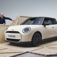 MINI Cooper SE Paul Smith Edition