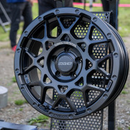 RAYS TEAM DAYTONA M8 Black Edition