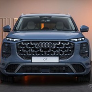 アウディ Q7 新型