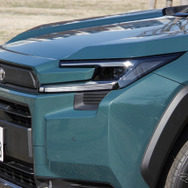 トヨタ RAV4 アドベンチャー ハイブリッド