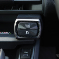 トヨタ RAV4 アドベンチャー ハイブリッド