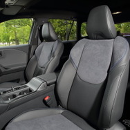 トヨタ RAV4 PHEV Zグレード