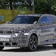 BMW iX5M 市販型のプロトタイプ