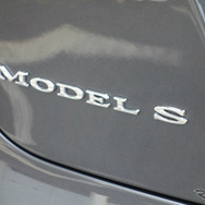 【テスラ モデルS P85D 試乗】 堂々と“INSANE”うたう狂気の加速…中村孝仁