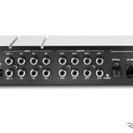 外付け「DSP」の一例（フォーカル・FSP-8）。