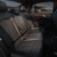 アウディ A6 新型