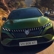 プジョー 408 GT HYBRID 改良新型