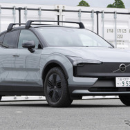 ボルボ EX30クロスカントリー