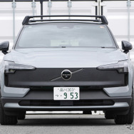 ボルボ EX30クロスカントリー