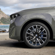 BMW iX5