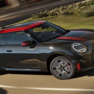 MINI ジョン・クーパー・ワークス Eの「TRACK STYLE EDITION」