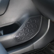 RAV4の純正オーディオから一変！ スピーカー交換で始まった音作り［car audio newcomer］by サウンドステーション SUBLIME　前編
