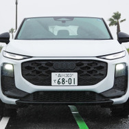 アウディ Q3スポーツバック TFSI クワトロ