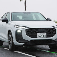 アウディ Q3スポーツバック TFSI クワトロ