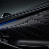 日産 エルグランド AUTECH
