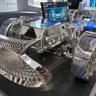 機器配置がわかるモデルも用意。