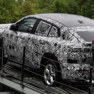 BMW X2 改良新型のプロトタイプ