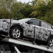 BMW X2 改良新型のプロトタイプ