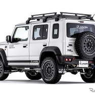 ジャオス『ジムニーノマド』（1型）対応「JAOSリヤスポーツカウル」マットブラック塗装モデル装着例