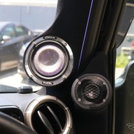 ジムニーシエラにフォーカル「ユートピアM」3ウェイを装着！ 狭い車内で実現した高音質システム［car audio newcomer］by Warps　前編