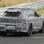 BMW iX5 M 市販型のプロトタイプ