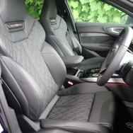 アウディ A5 TDI クワトロ