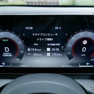 日産 キックス X e-4ORCE・4WD