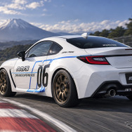 RAYS製ホイールと純正ホイールの比較試乗をGR86で実施予定