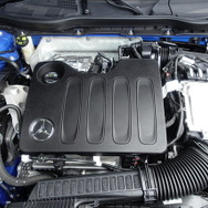メルセデスベンツ CLA 180