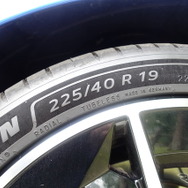 メルセデスベンツ CLA 180