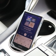 オーディプレイヤーにはDAP（ウォークマン）を用いる。DAPには幅広いジャンルの楽曲を収め、オールマイティな再生を行う。