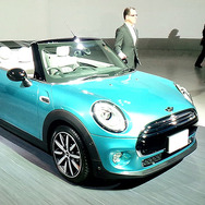 ビー・エム・ダブリューMINIディビジョン本部長のフランソワ・ロカ氏も登壇。第3世代『MINIコンバーチブル』発表（東京・芝、3月2日）