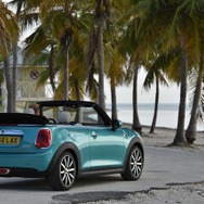 新型MINIコンバーチブル