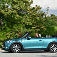 新型MINIコンバーチブル