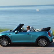 新型MINIコンバーチブル