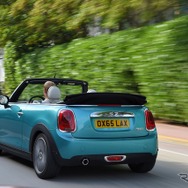 新型MINIコンバーチブル