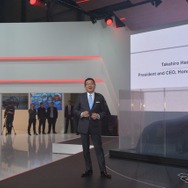 ジュネーブモーターショー16　ホンダ社長の八郷隆弘氏