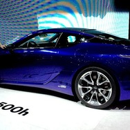 レクサス LC500h（ジュネーブモーターショー16）
