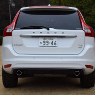 ボルボ XC60 T6 AWD R-デザイン