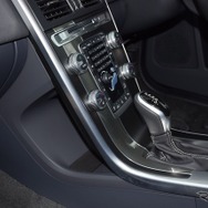 ボルボ XC60 T6 AWD R-デザイン