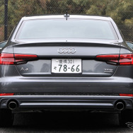 アウディ A4 2.0TFSIクワトロスポーツ