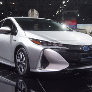 トヨタ プリウスPHV 新型（米国名：プリウス プライム）