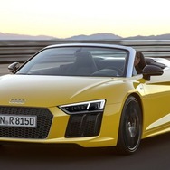 新型 アウディ R8 スパイダー V10