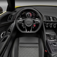 新型 アウディ R8 スパイダー V10